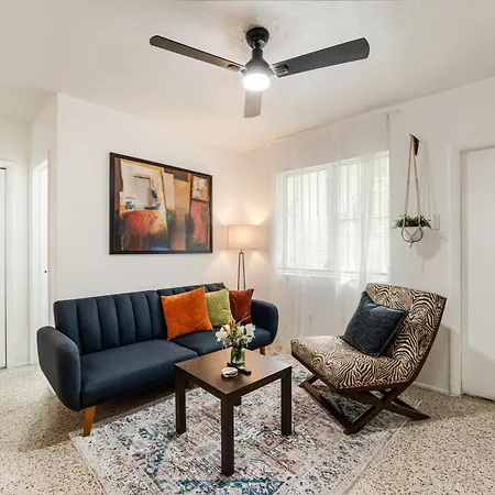 Appartement Cozy 1 Bed Retreat In Miami Few Mins To Brickell Extérieur photo