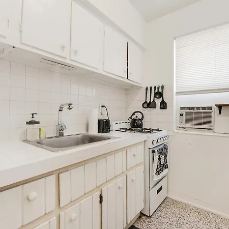 Appartement Cozy 1 Bed Retreat In Miami Few Mins To Brickell Extérieur photo