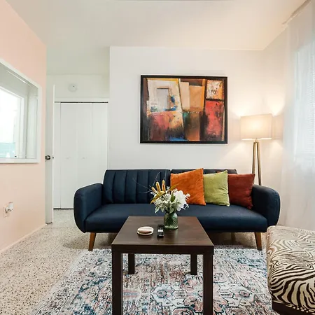 Appartement Cozy 1 Bed Retreat In Miami Few Mins To Brickell Extérieur photo