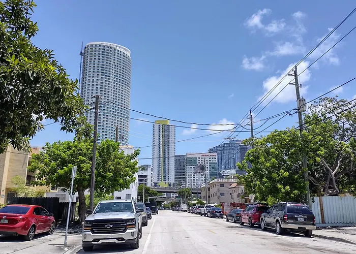 Cozy 1 Bed Retreat In Miami Few Mins To Brickell